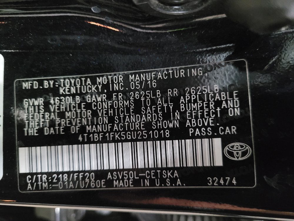 Used 2016 Toyota Camry SE w/ Moonroof Package FWD image 33