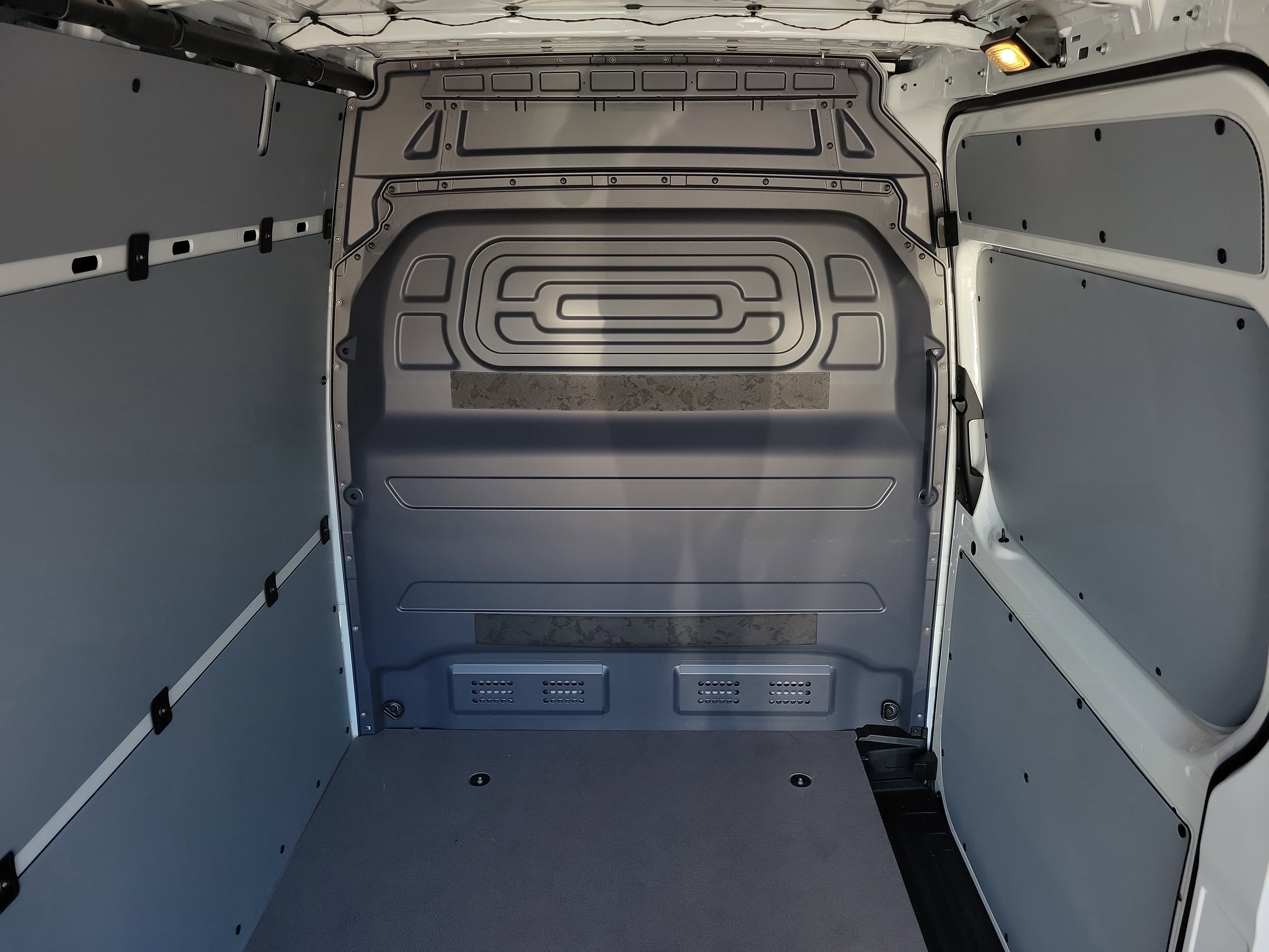 Used 2025 Mercedes-Benz Sprinter 2500 image 27