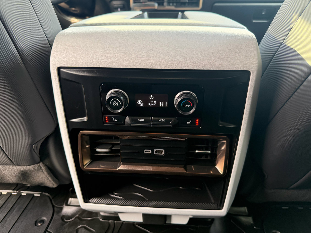 Used 2025 GMC Hummer EV 2X w/ LPO, Cargo Utility Package image 20