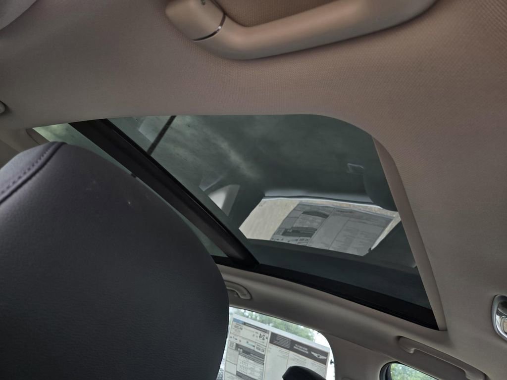 New 2025 Genesis G80 2.5T Advanced image 12