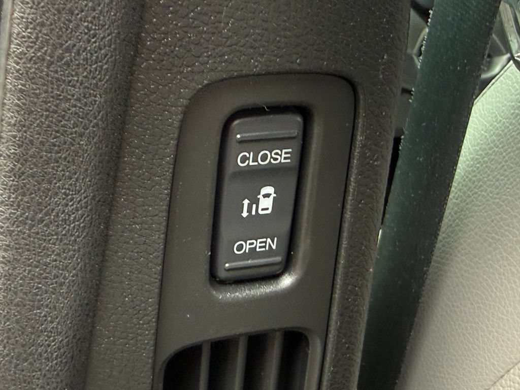 Used 2019 Honda Odyssey Elite image 23