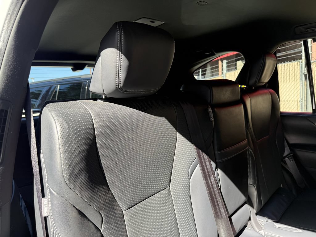 Used 2025 Lexus LX 700h F Sport AWD/4WD image 27