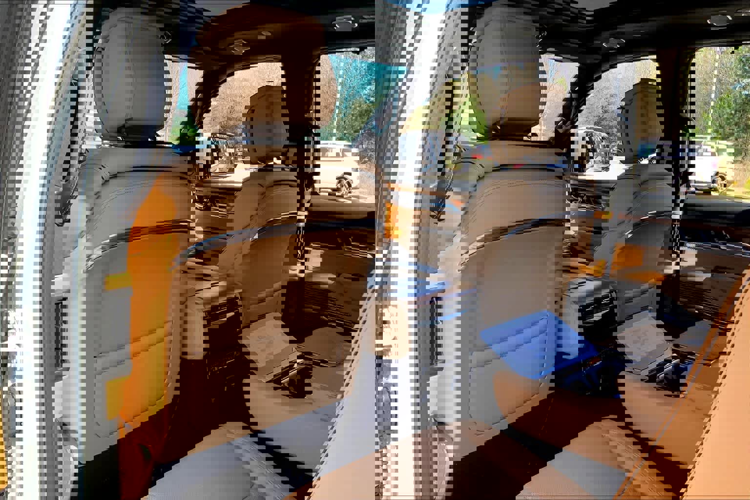 Used 2022 Jeep Grand Wagoneer Series III w/ HD Trailer Tow Package image 22