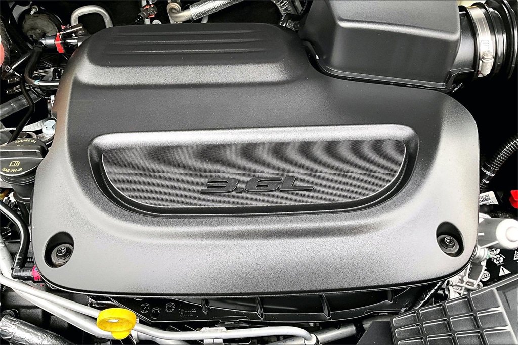 Certified 2023 Chrysler Voyager LX image 36