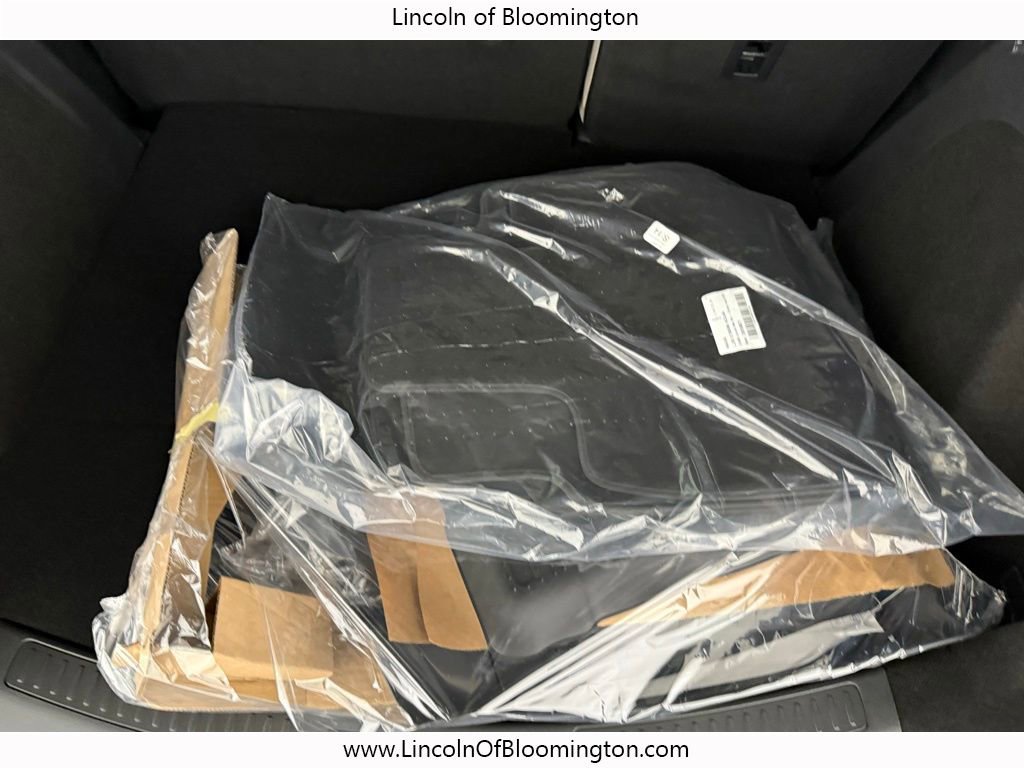 New 2026 Lincoln Corsair Premiere image 19