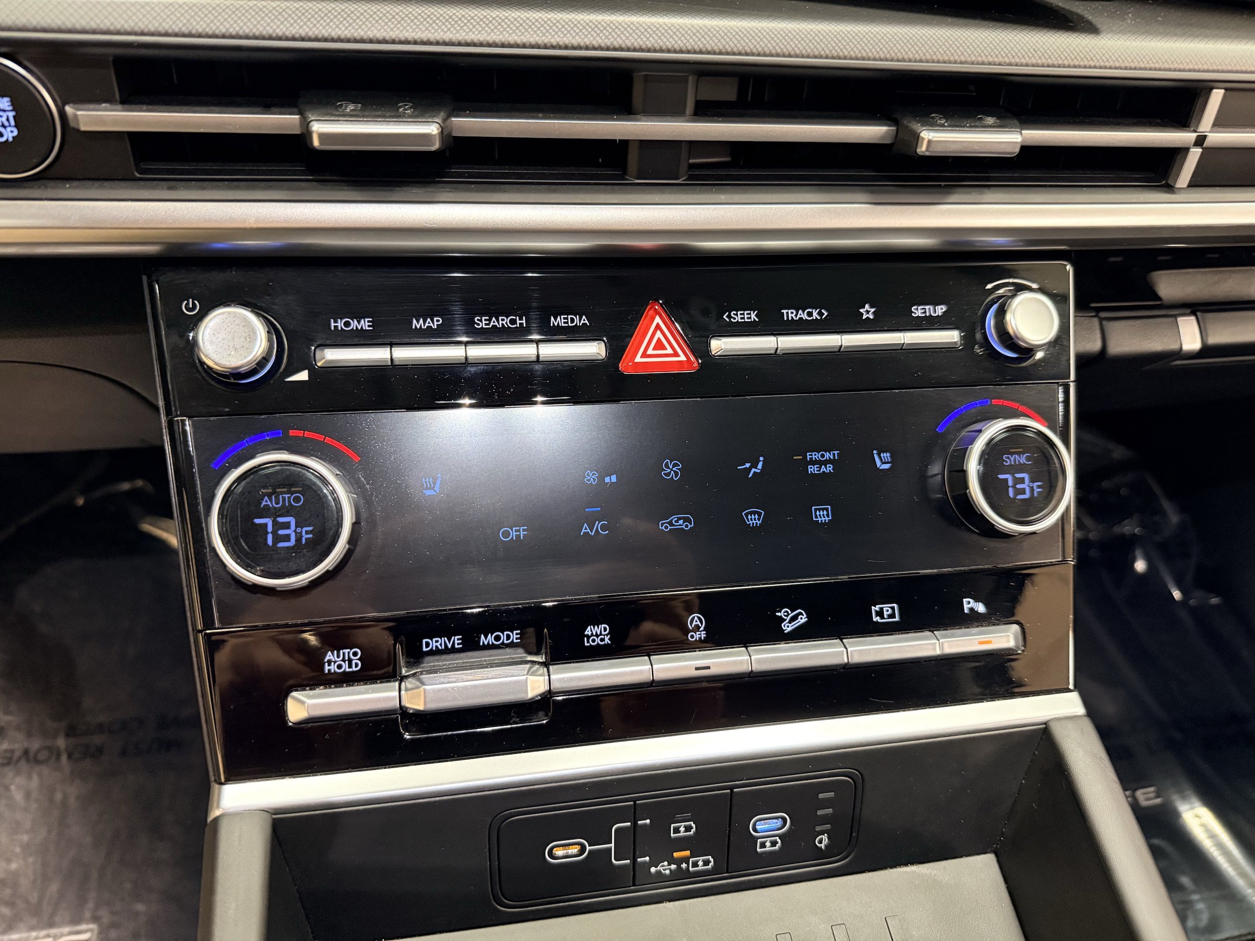 Used 2025 Hyundai Santa Fe SEL AWD/4WD image 34