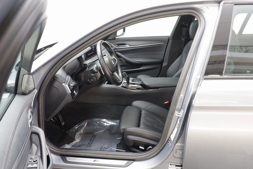 Certified 2023 BMW 530i xDrive w/ M Sport Package image 6