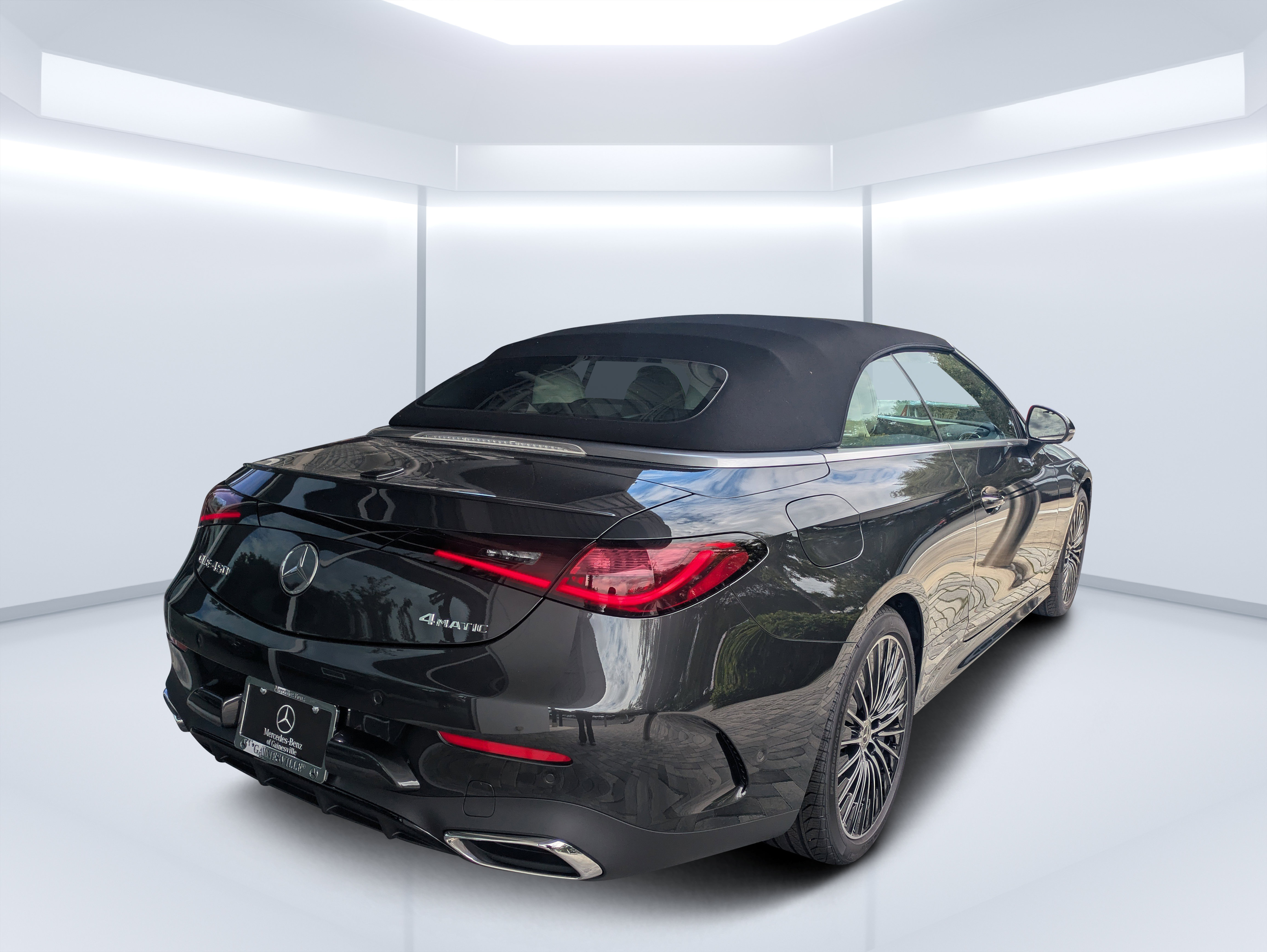 New 2027 Mercedes-Benz CLE 450 4MATIC Cabriolet image 3