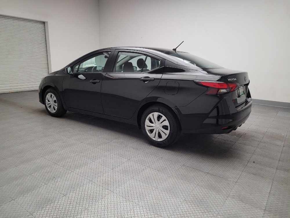 Used 2025 Nissan Versa S image 3