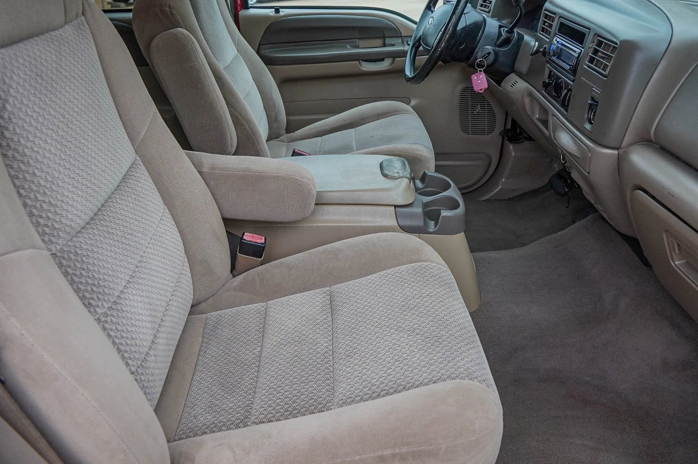 Used 2003 Ford F250 XLT image 38