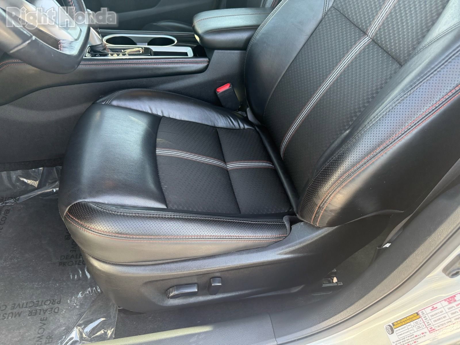 Used 2024 Nissan Altima 2.5 SR image 13