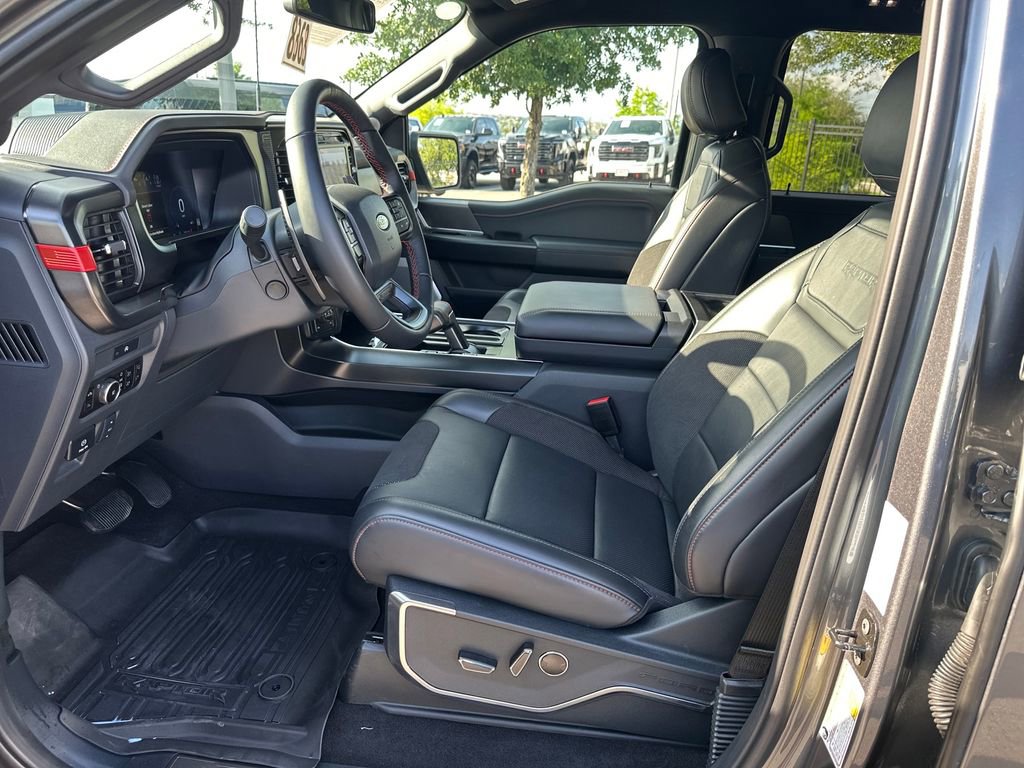 Used 2025 Ford F150 Raptor image 21