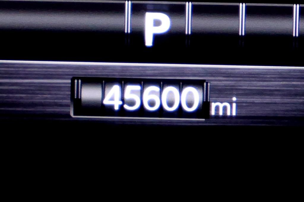 Used 2025 RAM 1500 Laramie AWD/4WD image 18