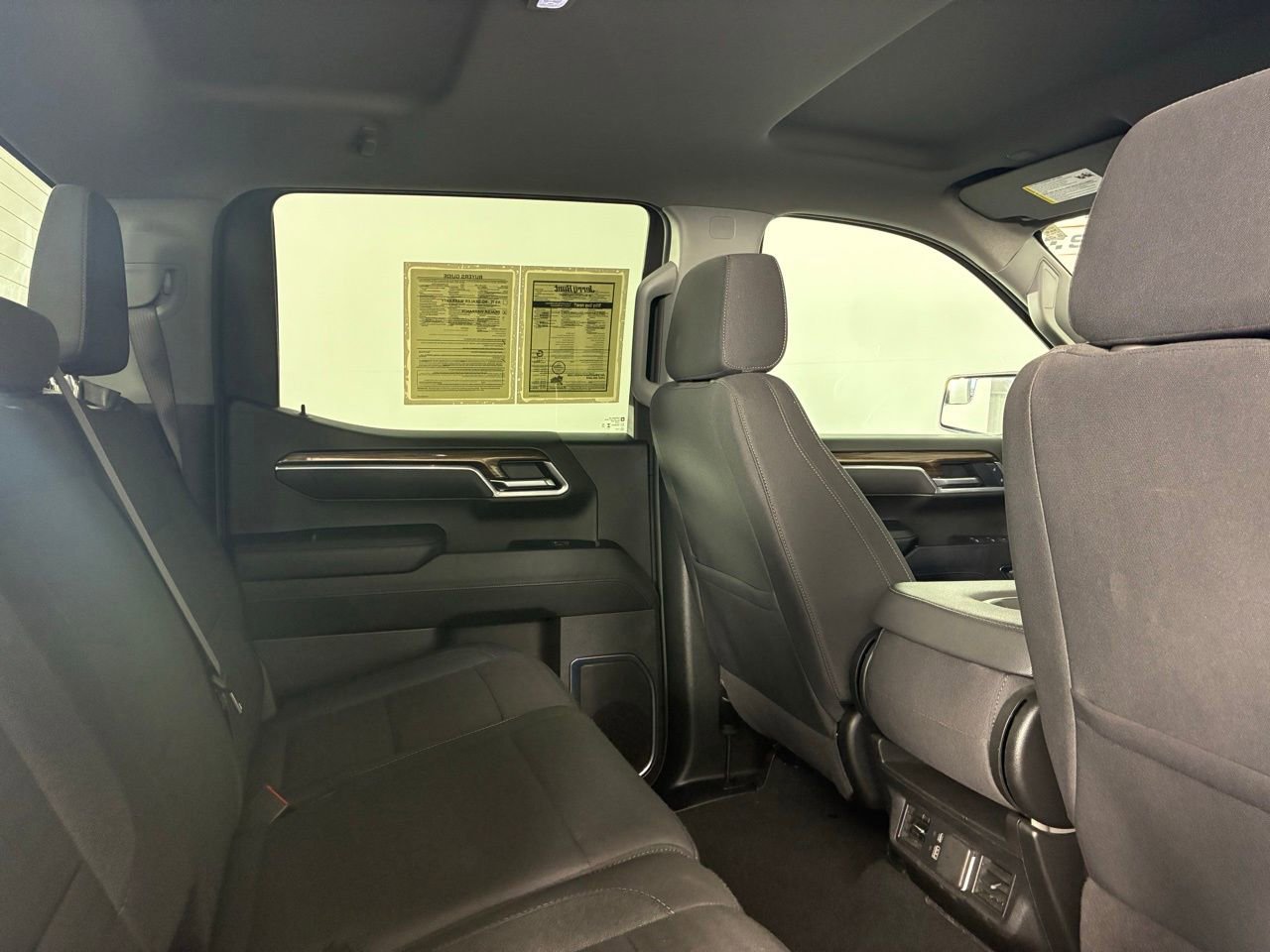 Used 2025 Chevrolet Silverado 1500 LT image 26