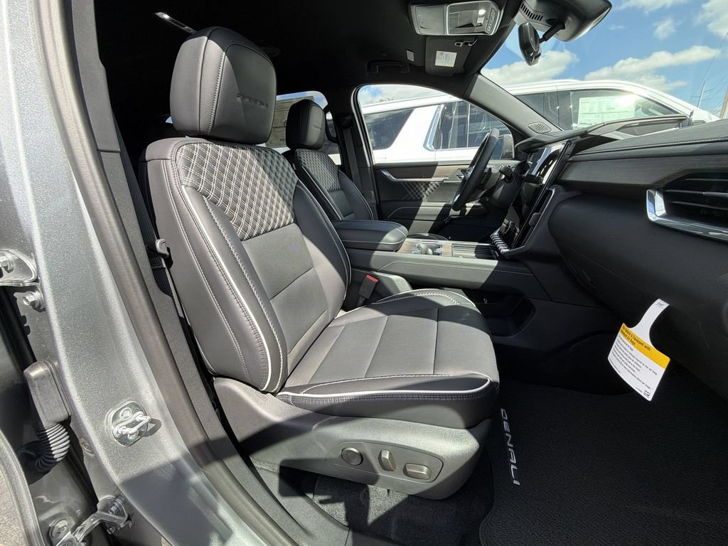 New 2026 GMC Acadia Denali w/ Super Cruise Package FWD image 34