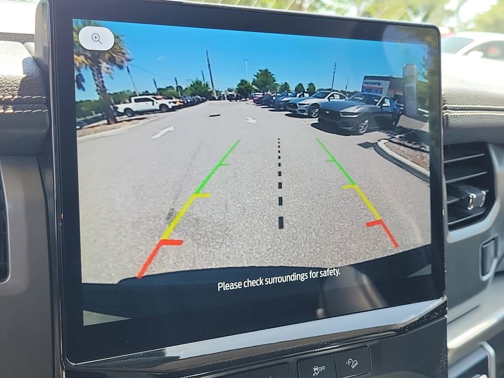 Used 2024 Ford Expedition XLT image 25