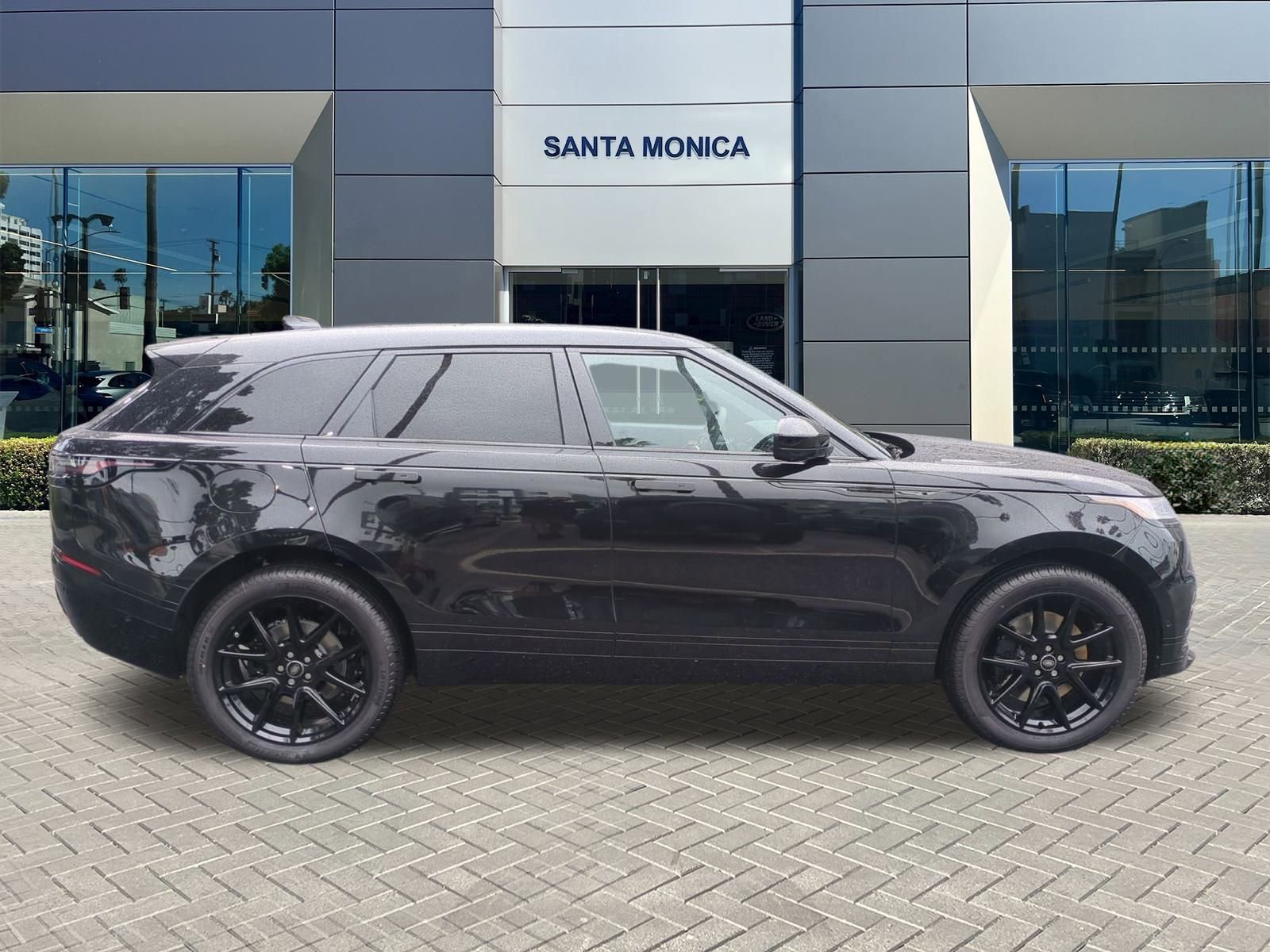 New 2026 Land Rover Range Rover Velar Dynamic SE image 6