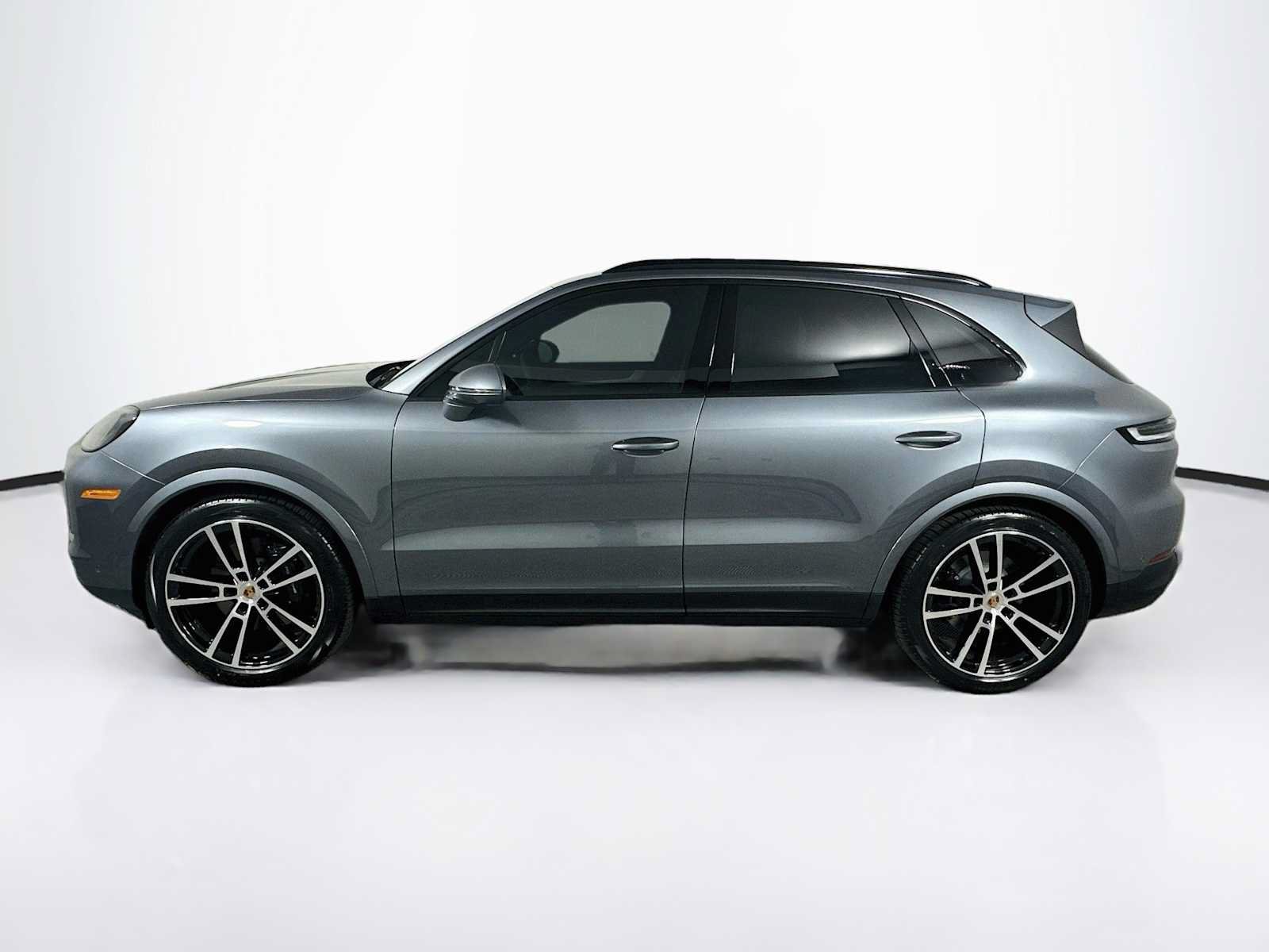 New 2026 Porsche Cayenne AWD/4WD image 2