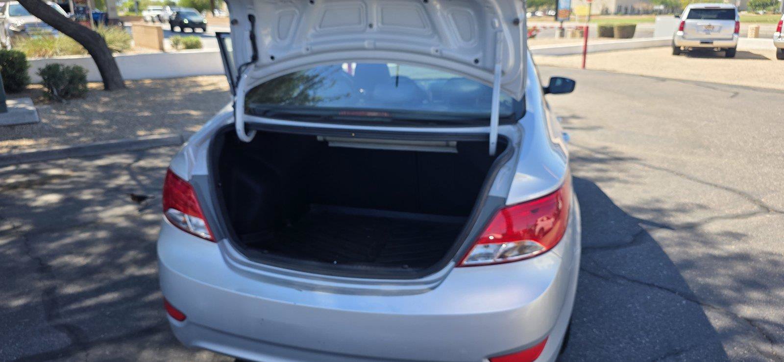 Used 2015 Hyundai Accent GLS w/ Option Group 02 FWD image 14