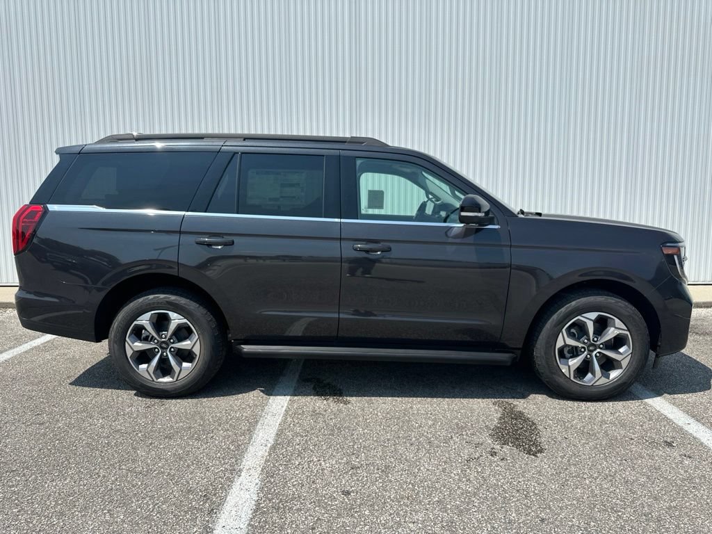 New 2027 Ford Expedition Active AWD/4WD image 9