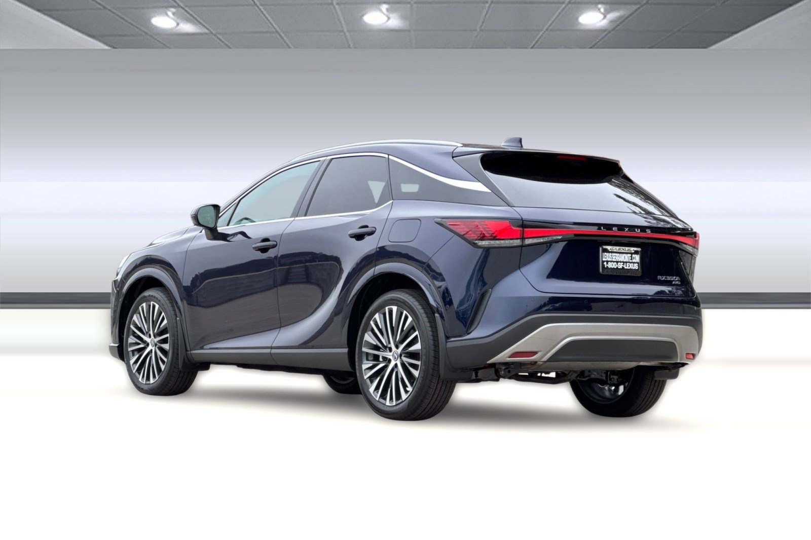 New 2026 Lexus RX 350h AWD/4WD image 3