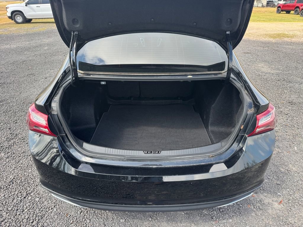 Used 2022 Chevrolet Malibu Premier image 24