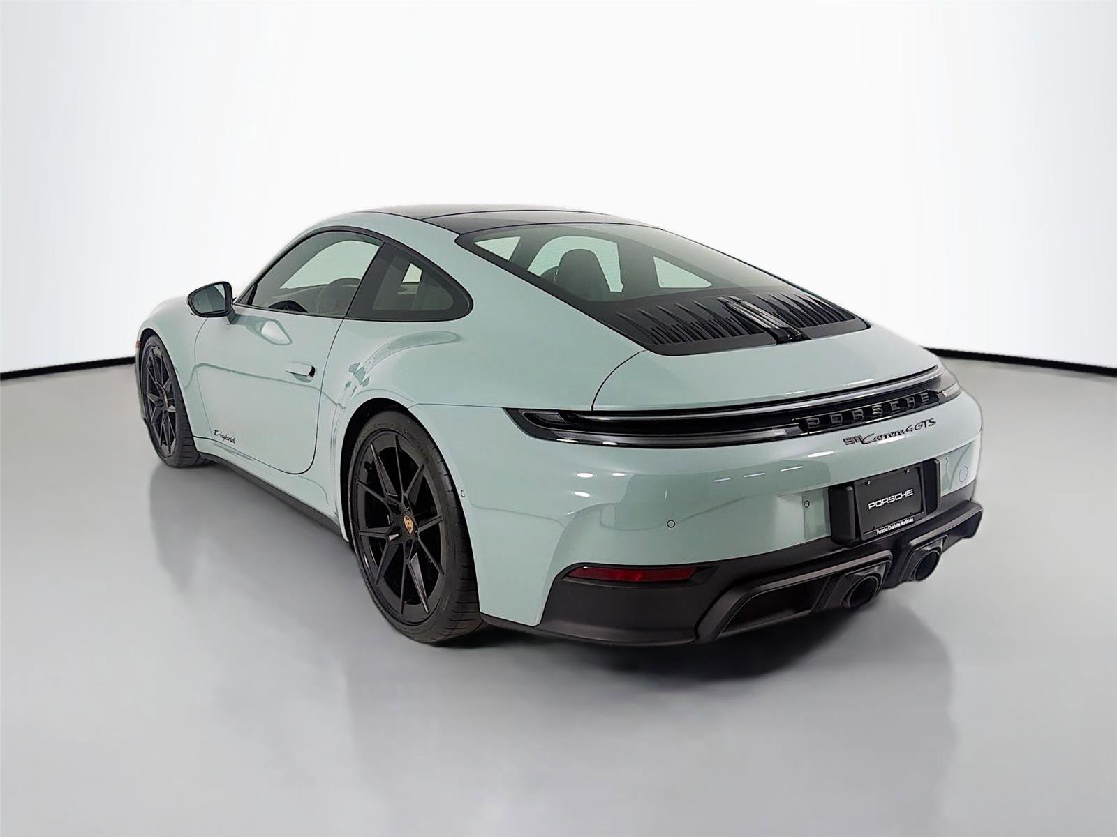 Certified 2025 Porsche 911 Carrera 4 GTS image 3