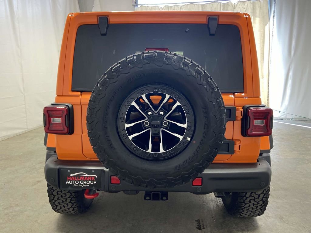New 2025 Jeep Wrangler Unlimited Rubicon w/ XTREMEE 35" Tire Package image 4