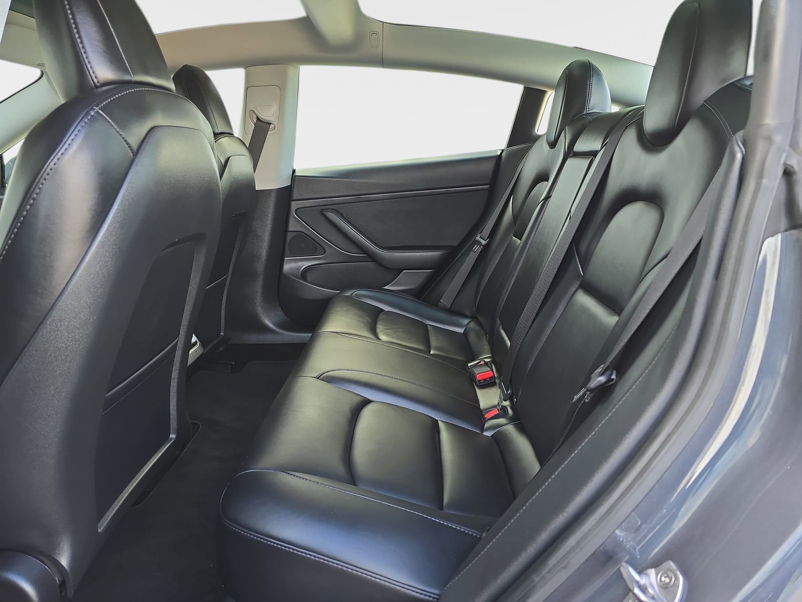 Used 2021 Tesla Model 3 Long Range image 16