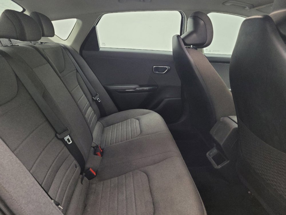 Used 2025 Kia K4 EX FWD image 19