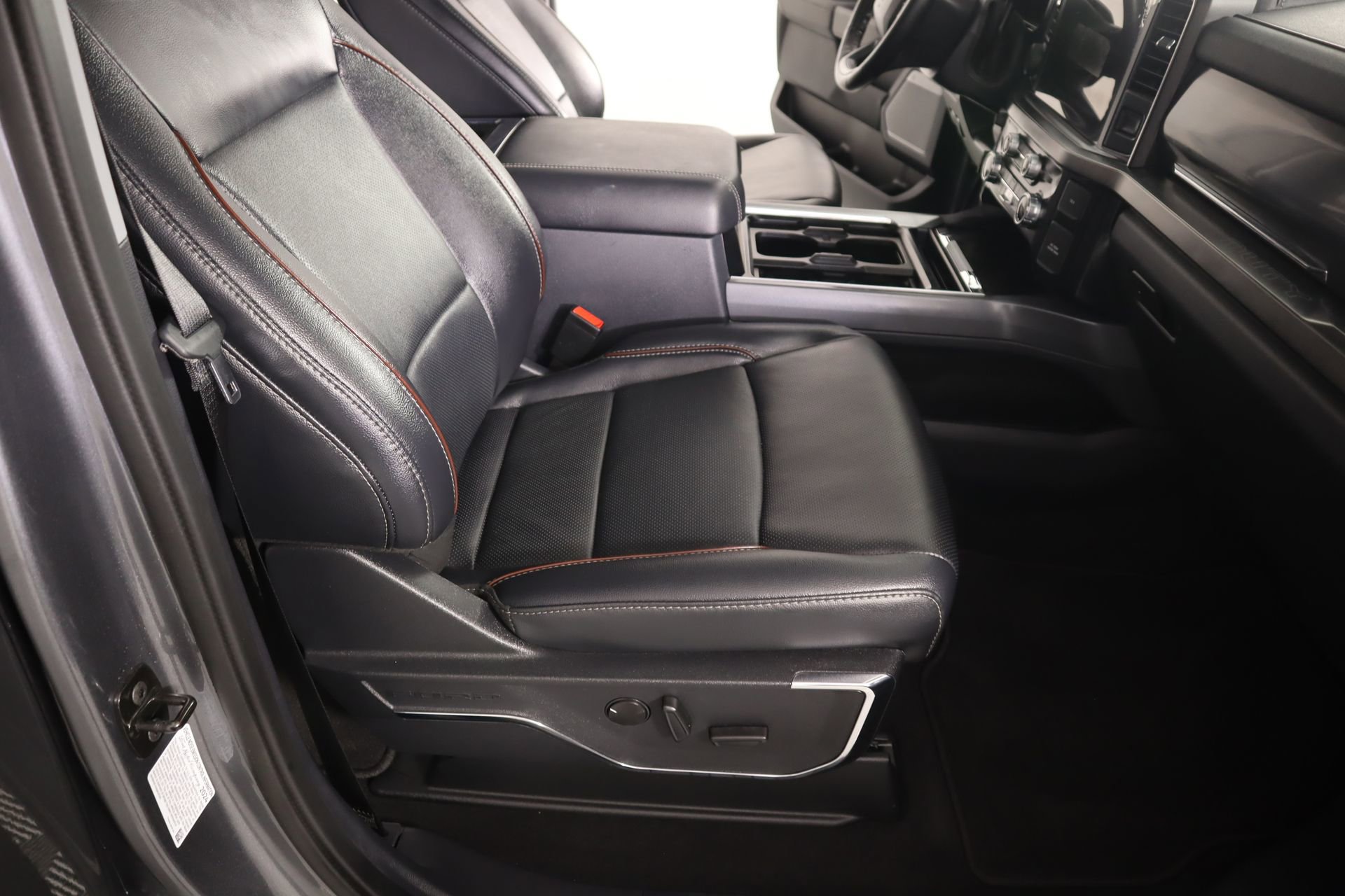 Used 2024 Ford F250 Lariat w/ Lariat Ultimate Package image 14