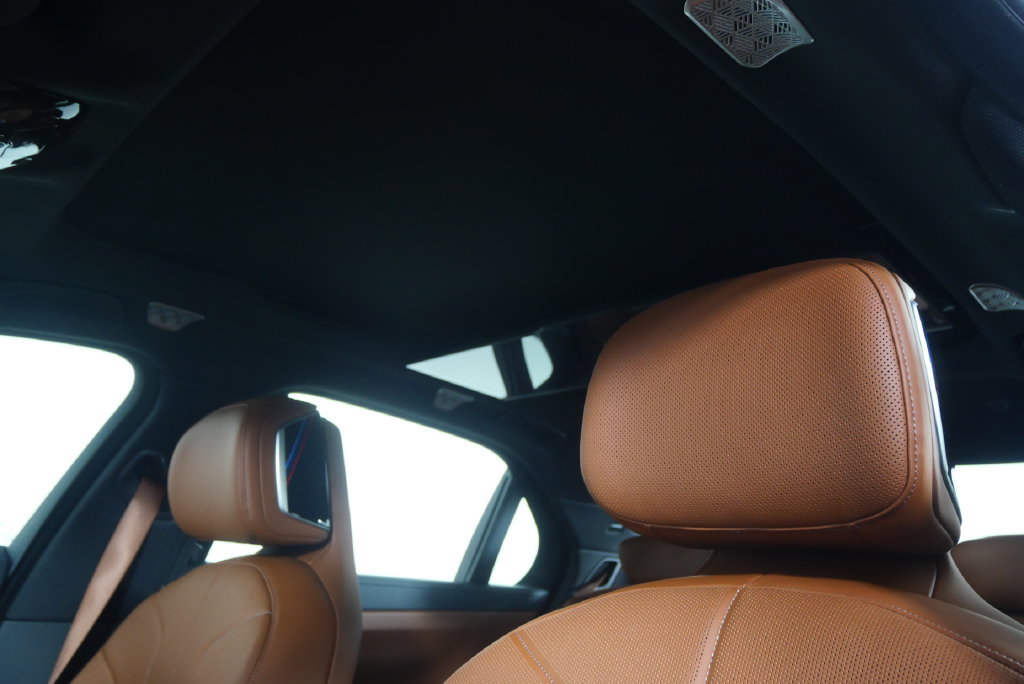 New 2026 BMW 740i w/ Executive Package RWD image 11