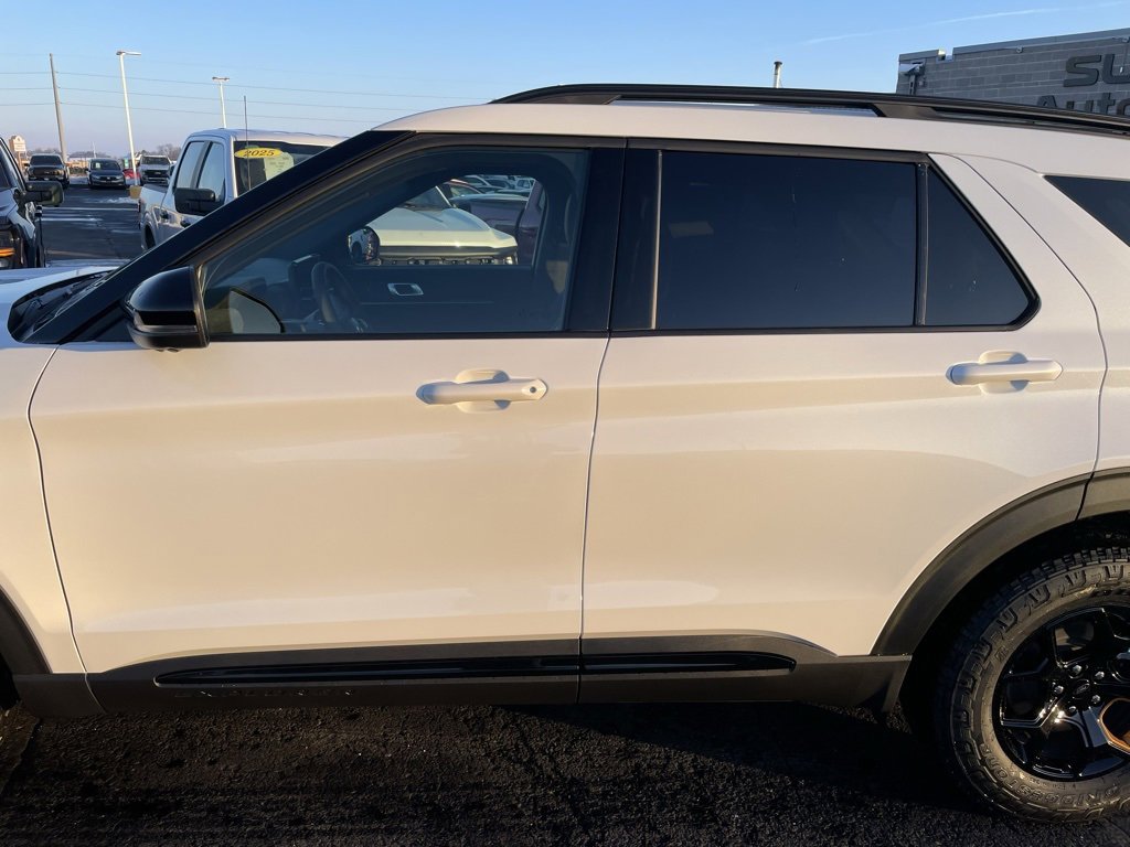 New 2026 Ford Explorer Tremor w/ Tremor Convenience Package image 32