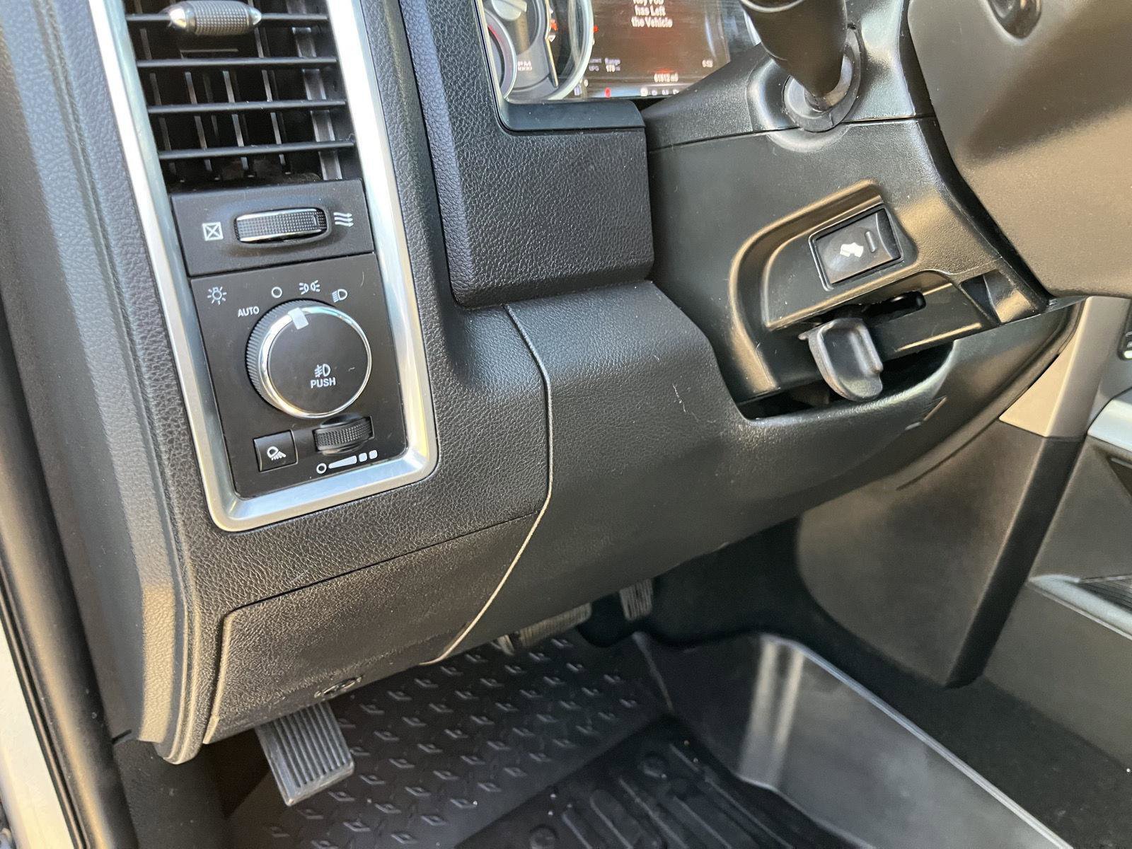 Used 2018 RAM 1500 Limited image 19