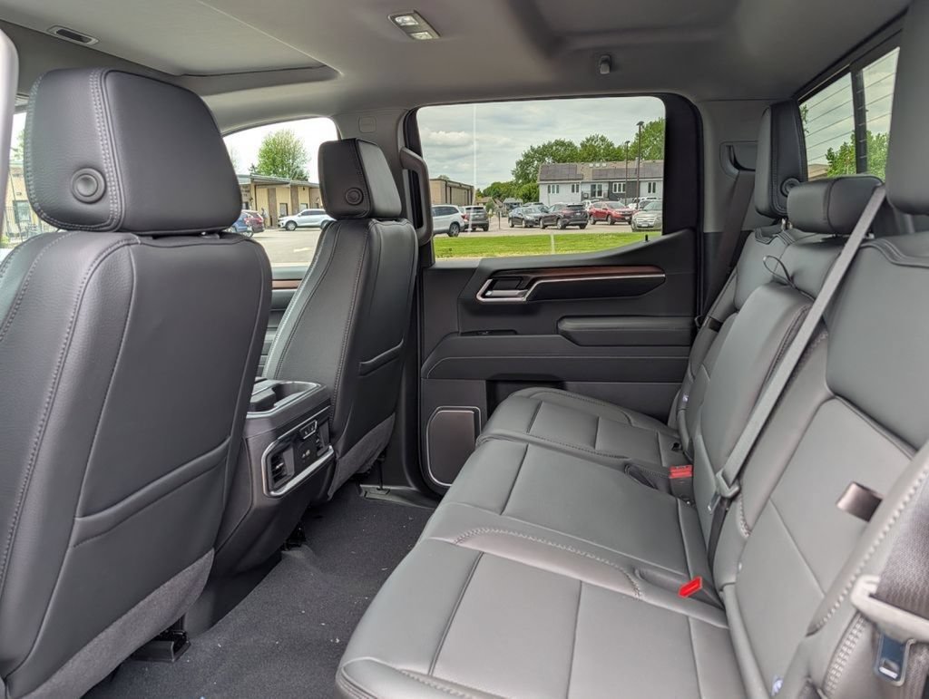 New 2026 GMC Sierra 1500 Denali w/ Denali Reserve Package AWD/4WD image 40