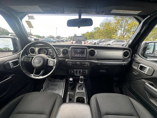 Used 2019 Jeep Wrangler Sport AWD/4WD image 2