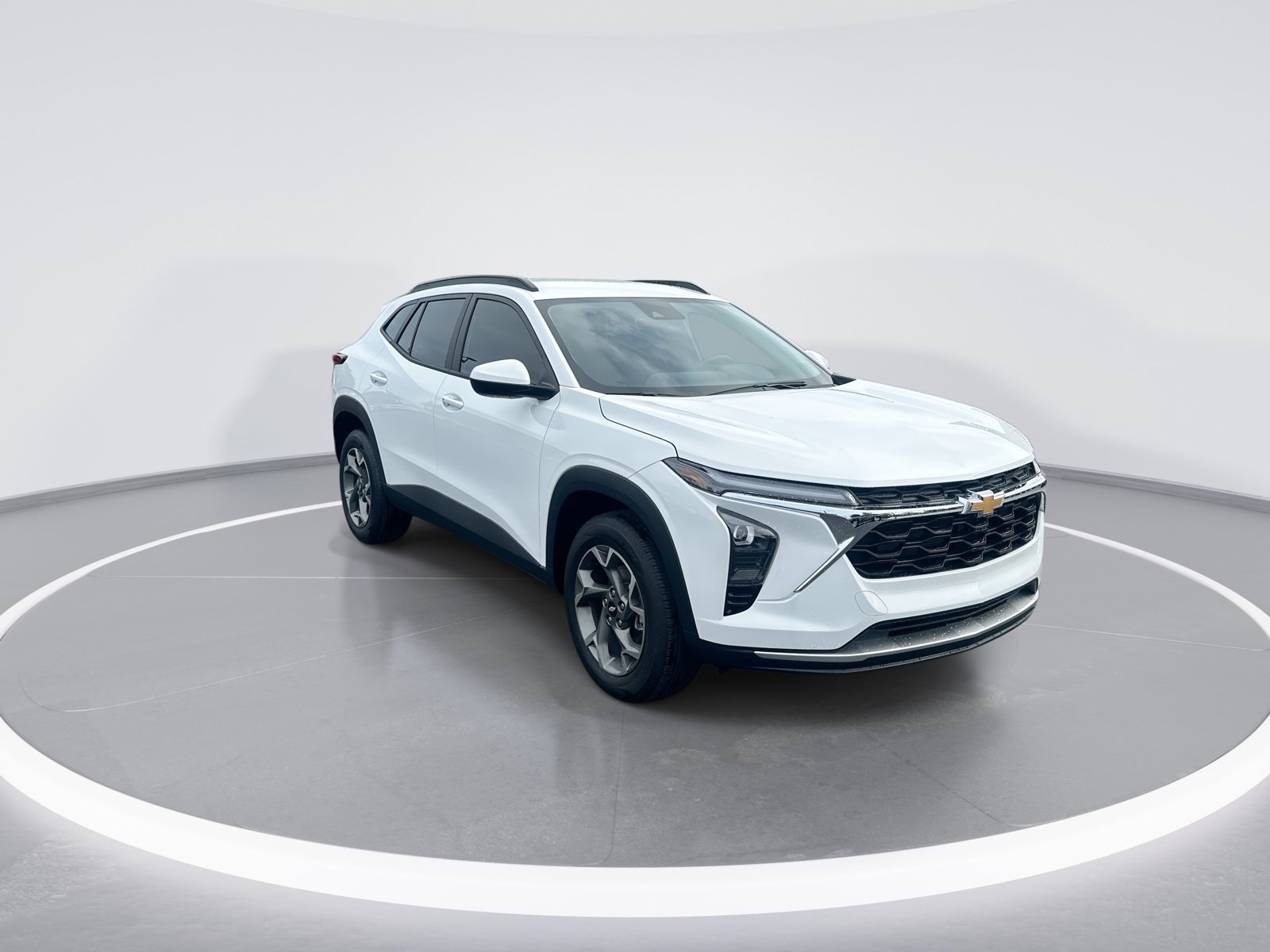 Used 2026 Chevrolet Trax LT w/ Driver Confidence Package FWD image 2