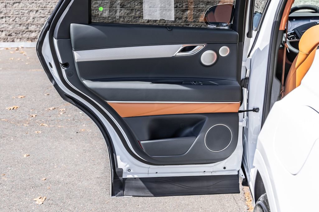 Used 2026 Genesis GV80 2.5T Advanced image 18