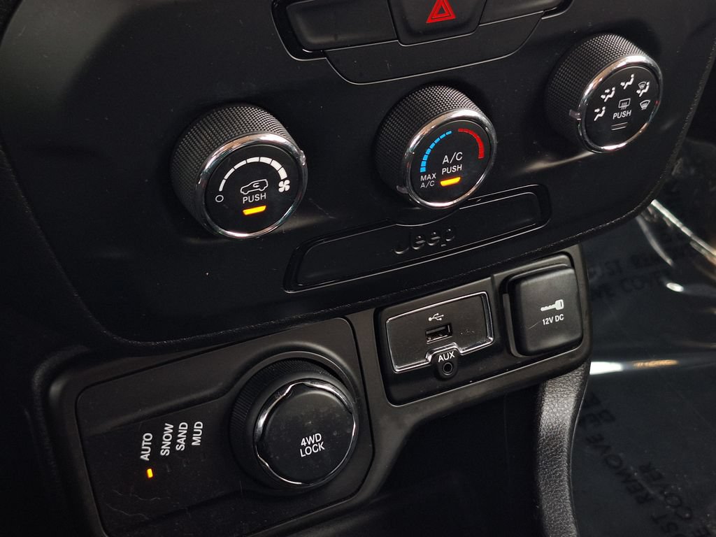Used 2018 Jeep Renegade Sport w/ Power & Air Group AWD/4WD image 22