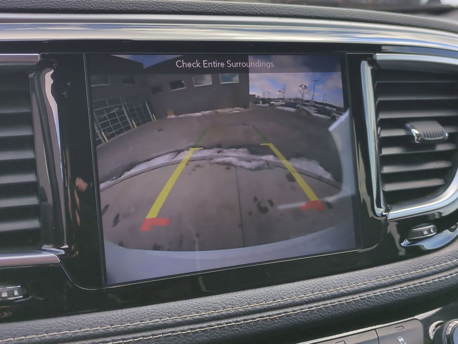 Used 2019 Chrysler Pacifica Limited w/ S Appearance Package image 40