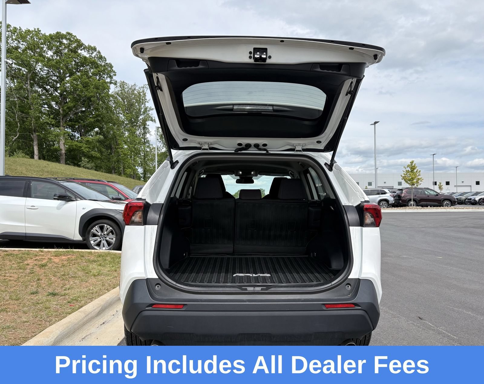 Used 2024 Toyota RAV4 LE FWD image 18
