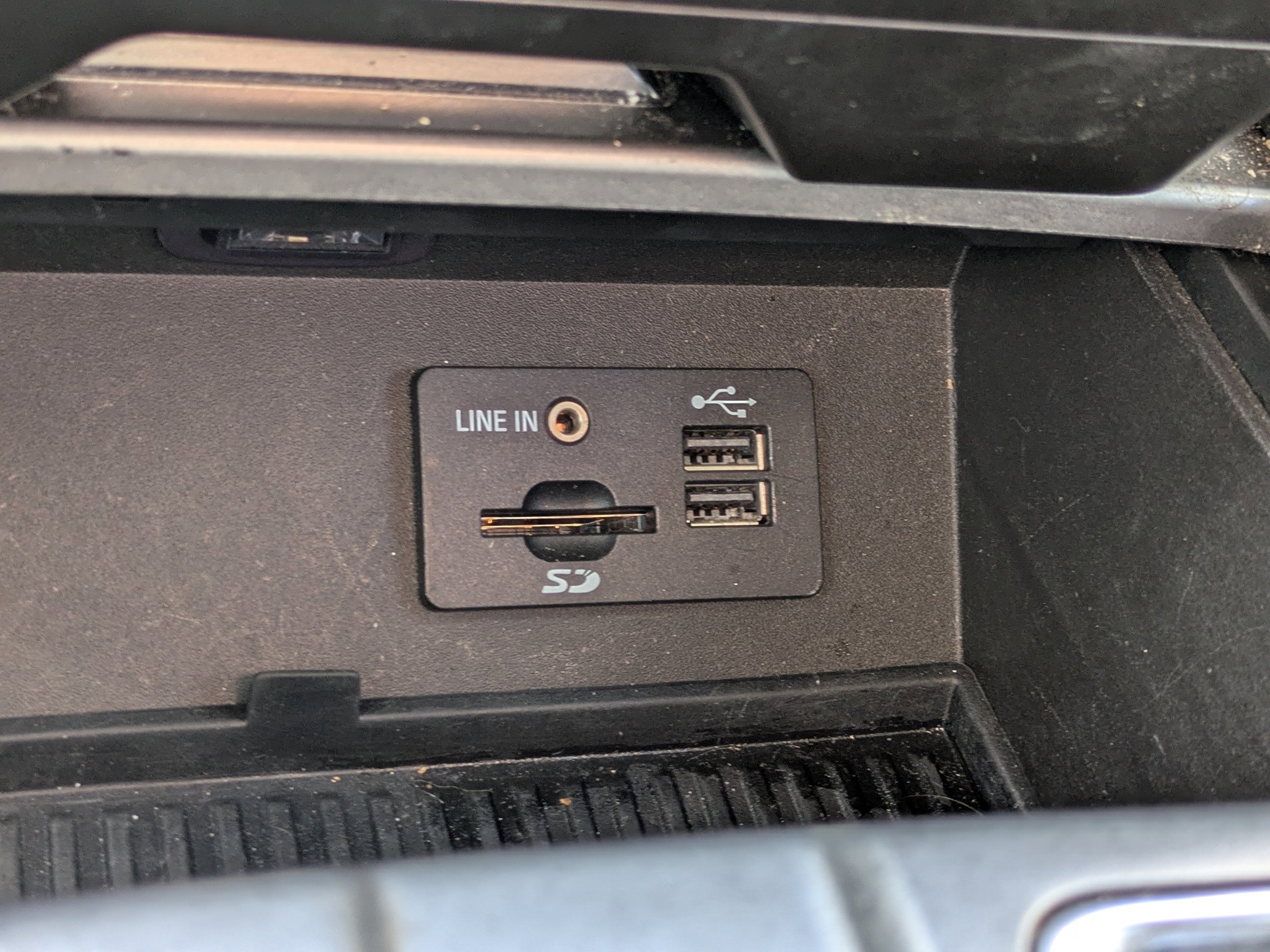 Used 2015 Ford F150 XLT w/ Equipment Group 302A Luxury image 27