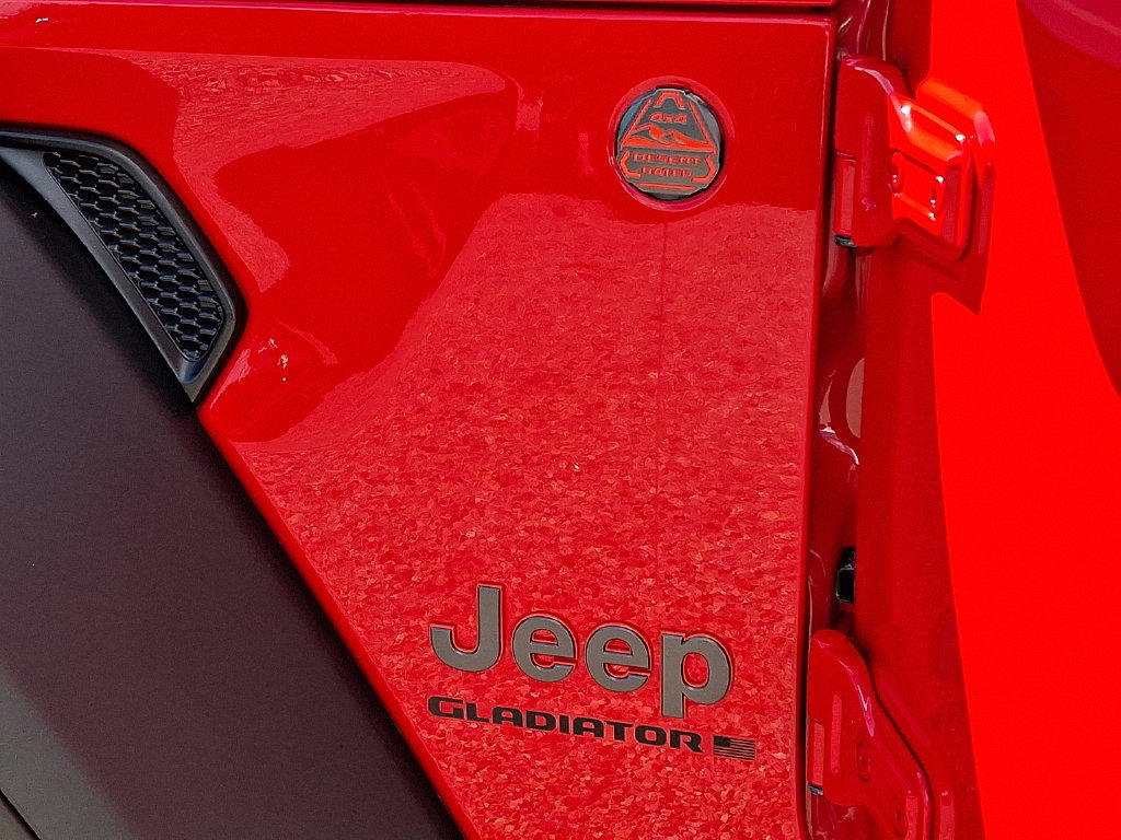 Used 2023 Jeep Gladiator Mojave w/ Cold Weather Group AWD/4WD image 30