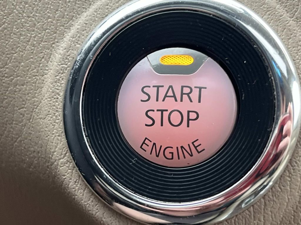 Used 2019 Nissan Pathfinder Platinum image 27