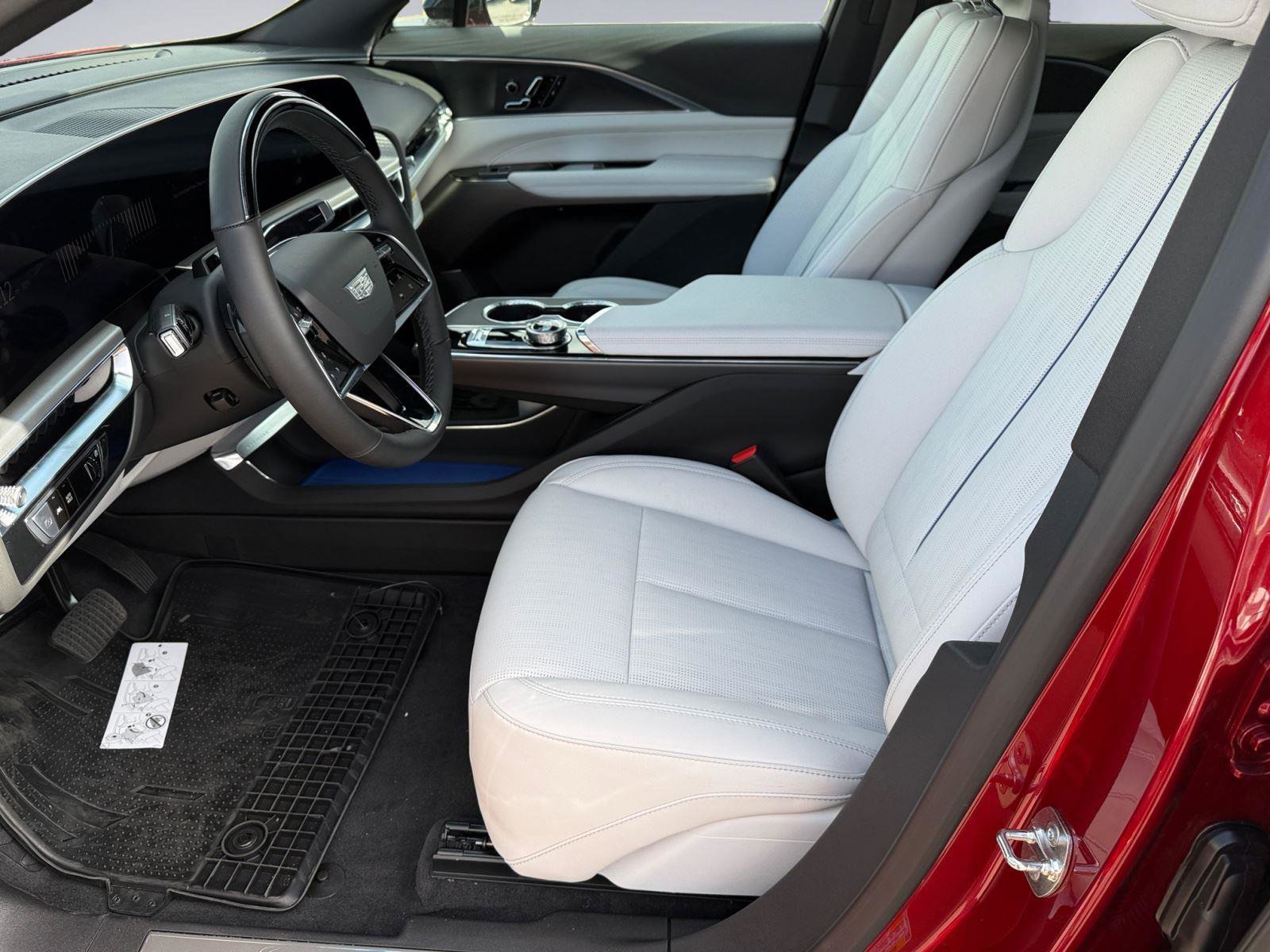 New 2026 Cadillac Lyriq Luxury image 10