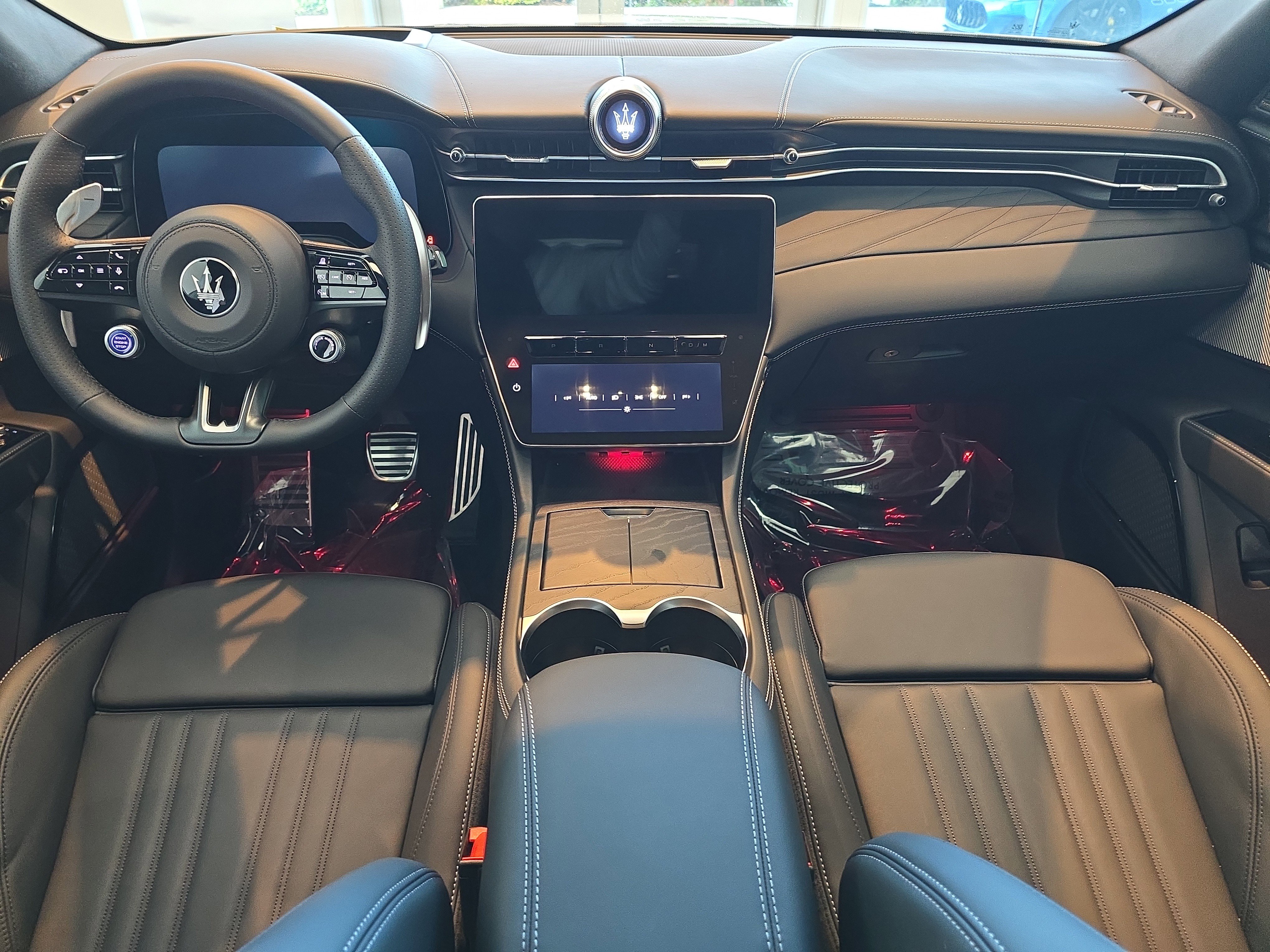 New 2025 Maserati Grecale Modena image 12