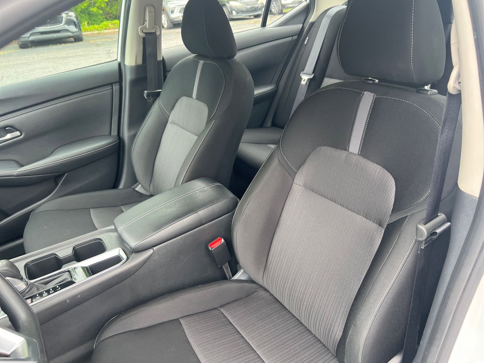 Used 2025 Nissan Sentra SV FWD image 22