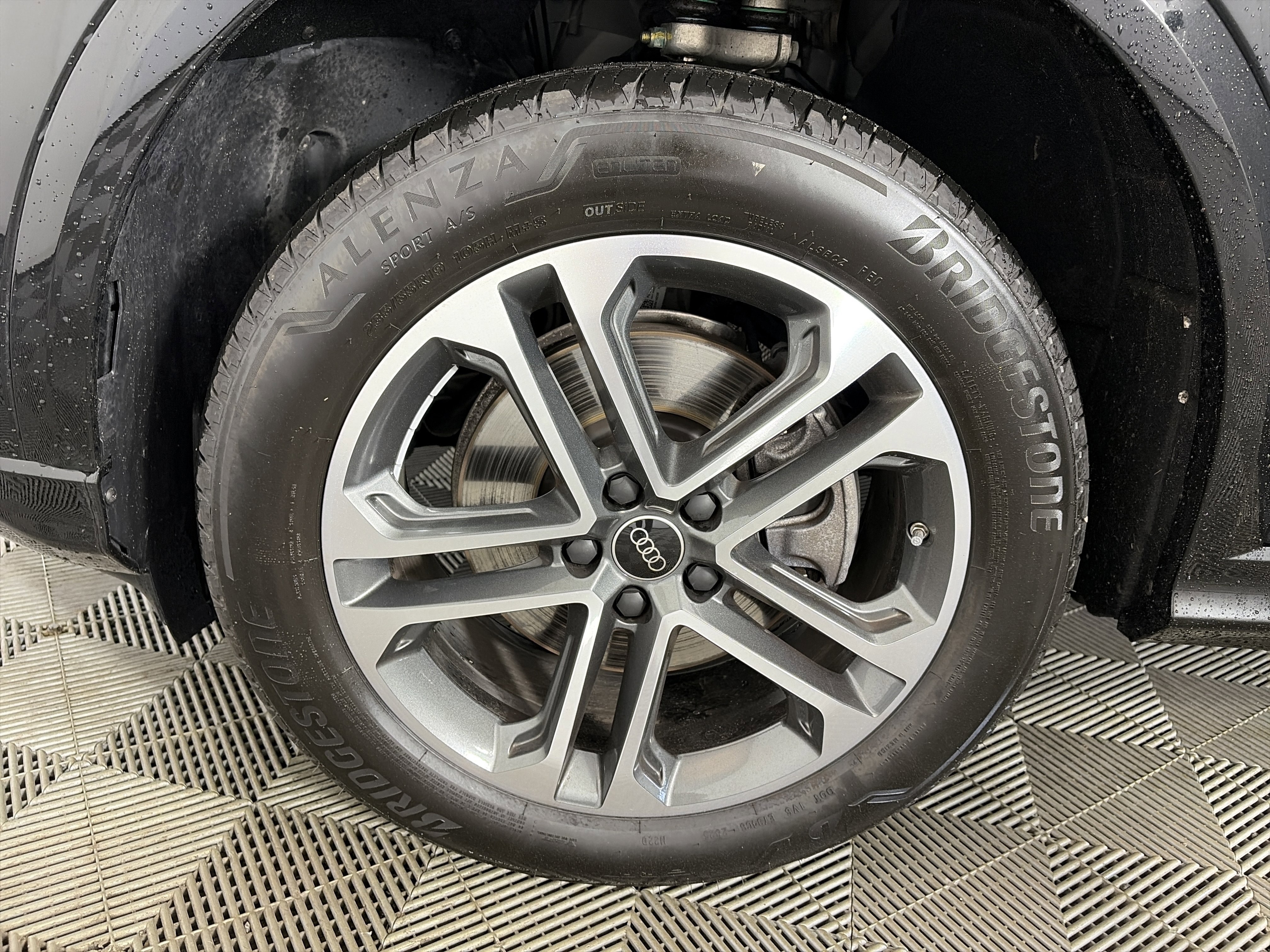 Used 2025 Audi Q5 Premium Plus w/ Premium Plus AWD/4WD image 13