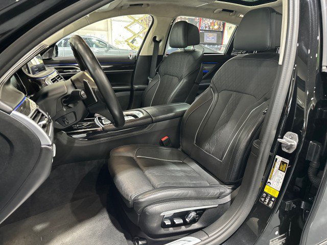 Used 2017 BMW M760i xDrive AWD/4WD image 5