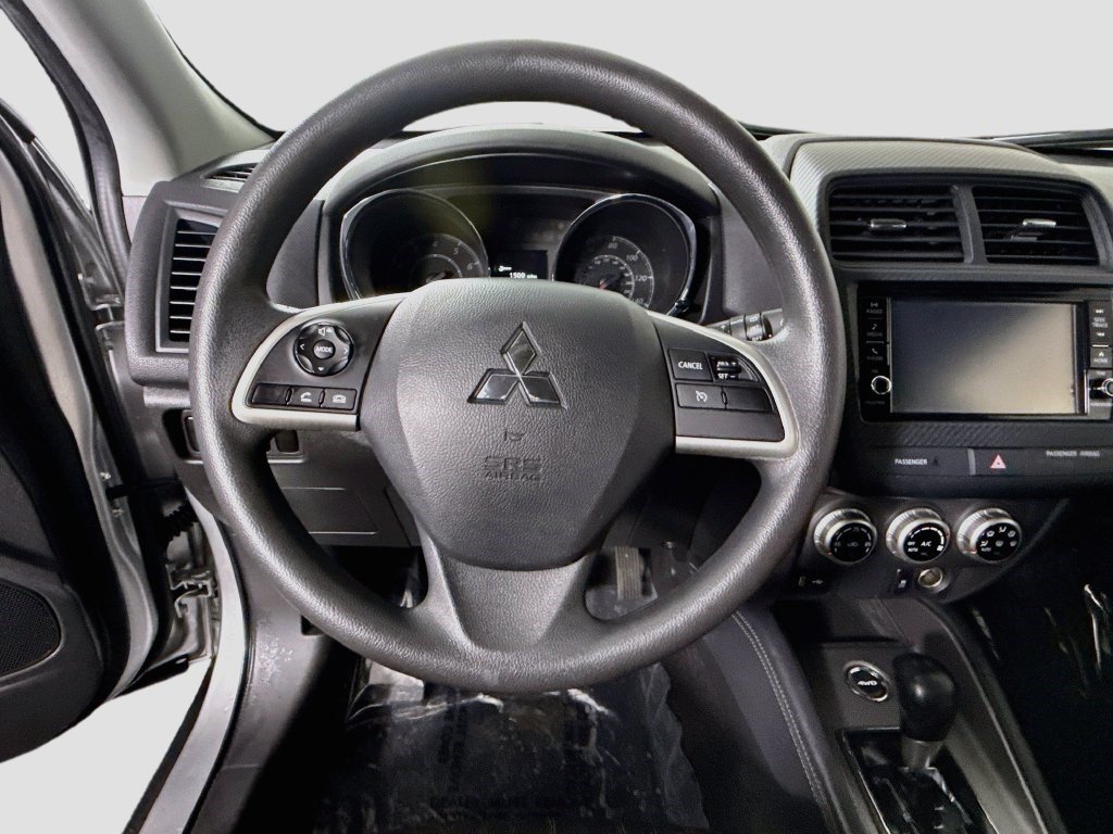 Used 2025 Mitsubishi Outlander Sport AWD image 12